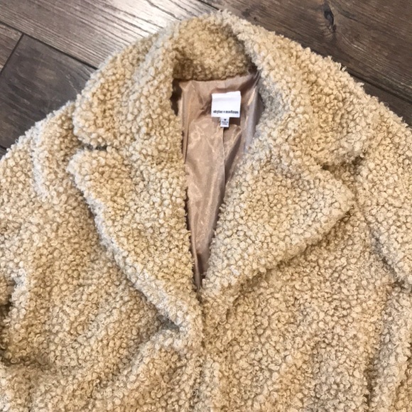 LAST ONE NWT Faux Fur Teddy Jacket - Picture 4 of 7